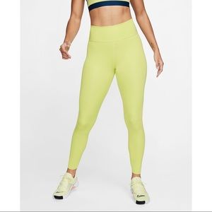 NWT Nike One Luxe Mid-Rise 7/8 Tights legging